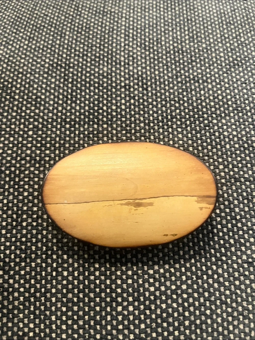Source Unknown oval belt